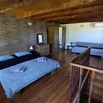 House Mlun بوزت