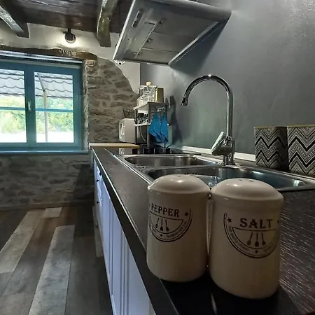 House Mlun بيت للعطل بوزت