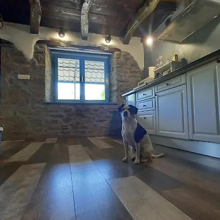 House Mlun بيت للعطل