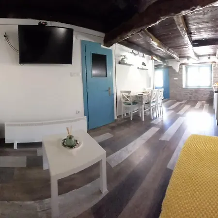 House Mlun * 布泽特