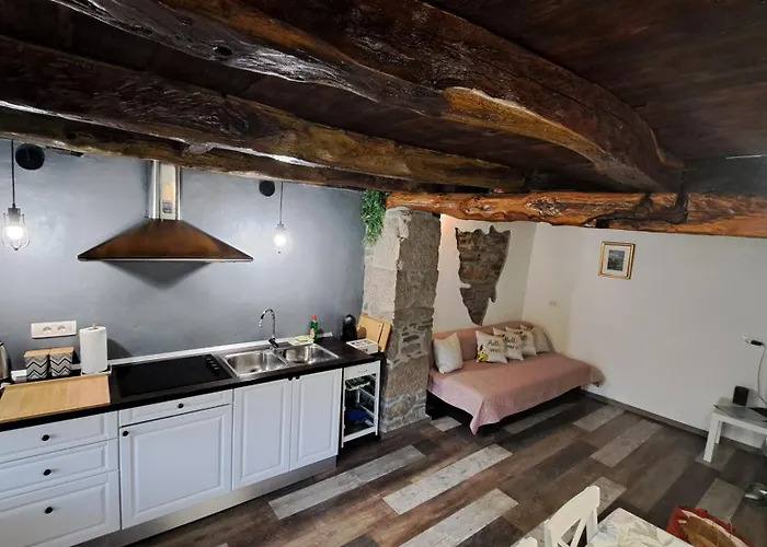 Semesterbostad House Mlun Buzet