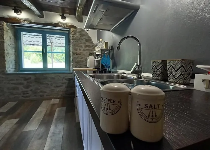 House Mlun 펜션 부젯